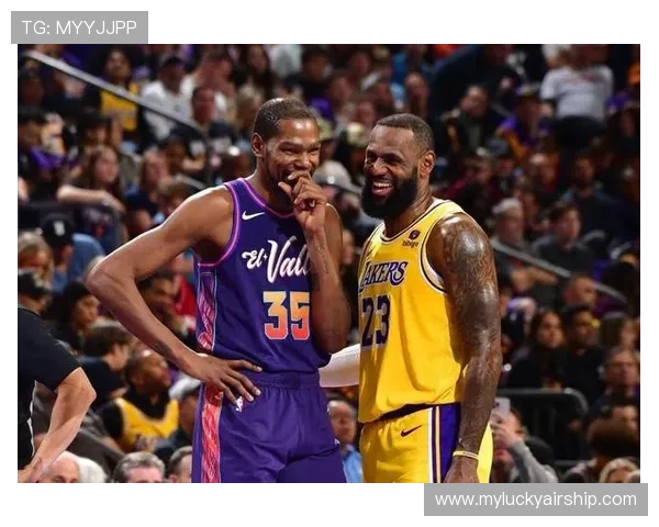 杜兰特火箭队首秀挑战老东家雷霆 全国直播见证巅峰对决