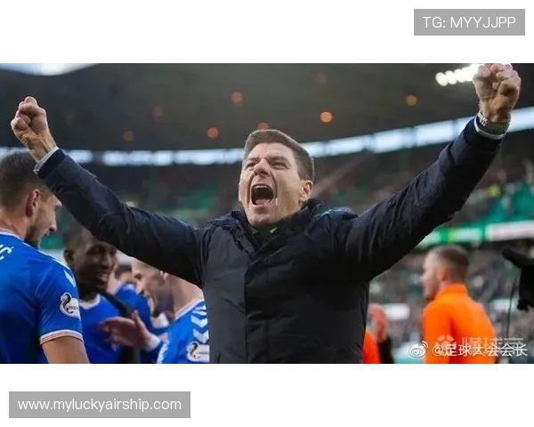 退役球星杰拉德执教苏超,更衣室演讲视频网络走红